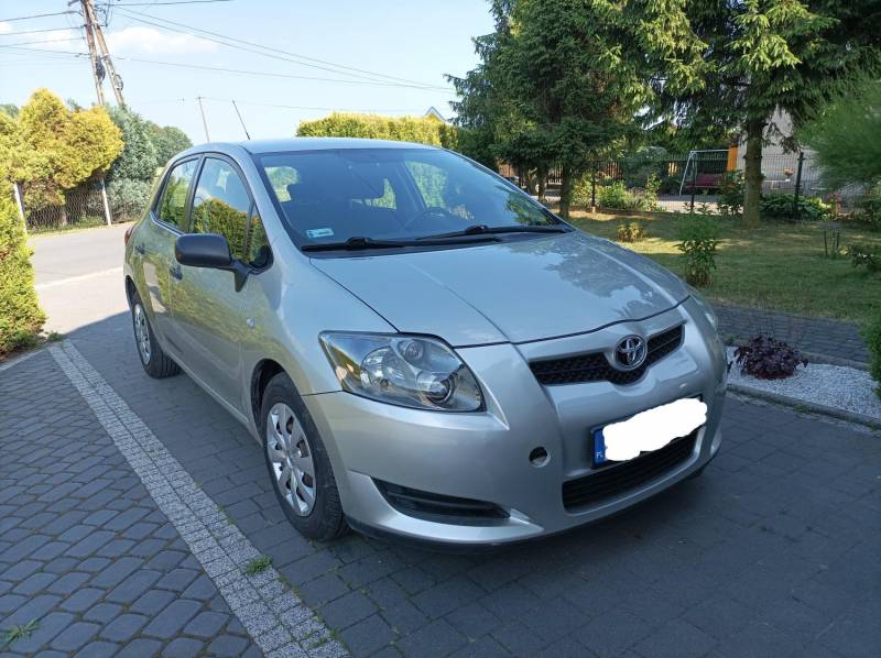 ox_toyota-auris-2009-13-benzyna-klimatyzacja-krajowa