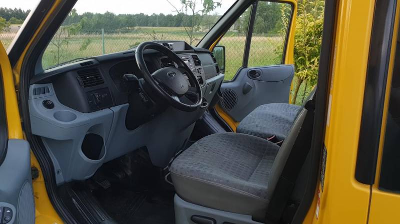 ox_ford-transit-125-km-2010r-9-osobowy-mk-7-klimatyzacja