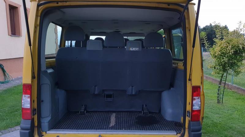ox_ford-transit-125-km-2010r-9-osobowy-mk-7-klimatyzacja