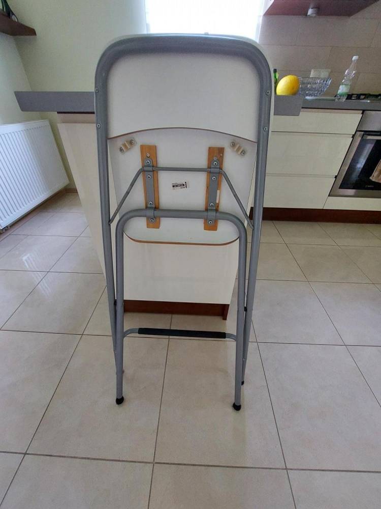 ox_krzesla-ikea-taboret-wysoki-skladane-3-szt