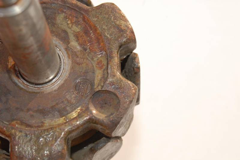 ox_wirnik-alternatora-fiat-126p-maluch-elmot