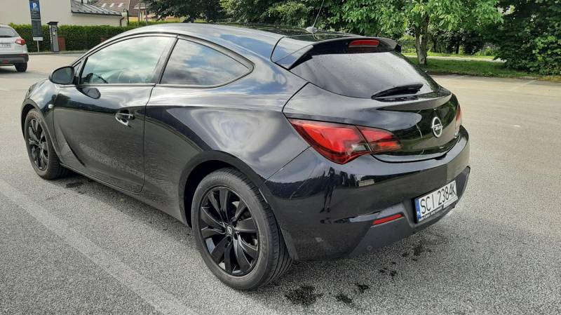 ox_opel-astra-j-gtc