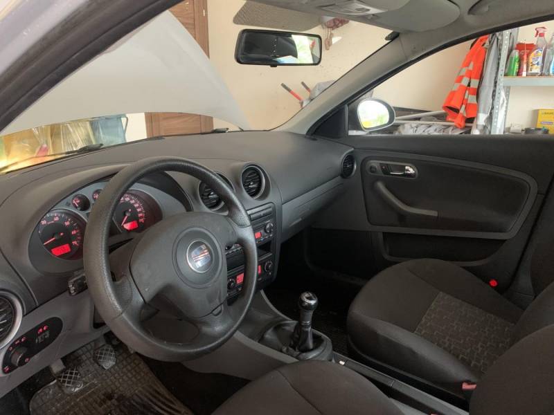 ox_seat-ibiza-14-benzyna-klimatyzacja-tempomat-rok-2008-bezwypadkowy