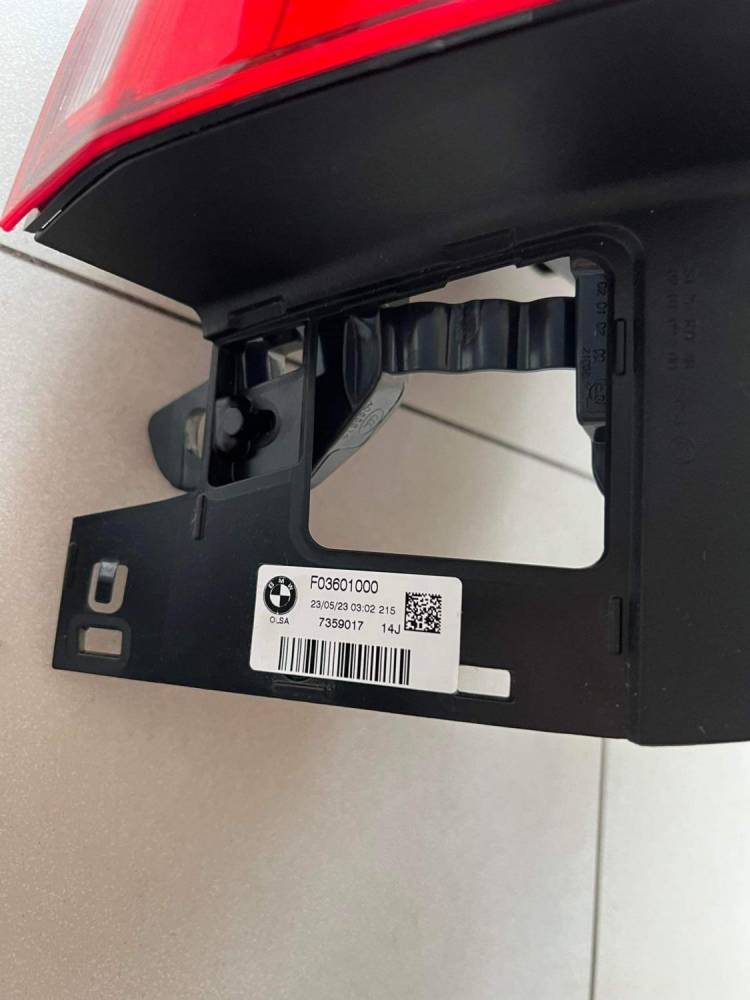 ox_nowa-lampa-tylna-lewa-bmw-f20-lift-f03601000