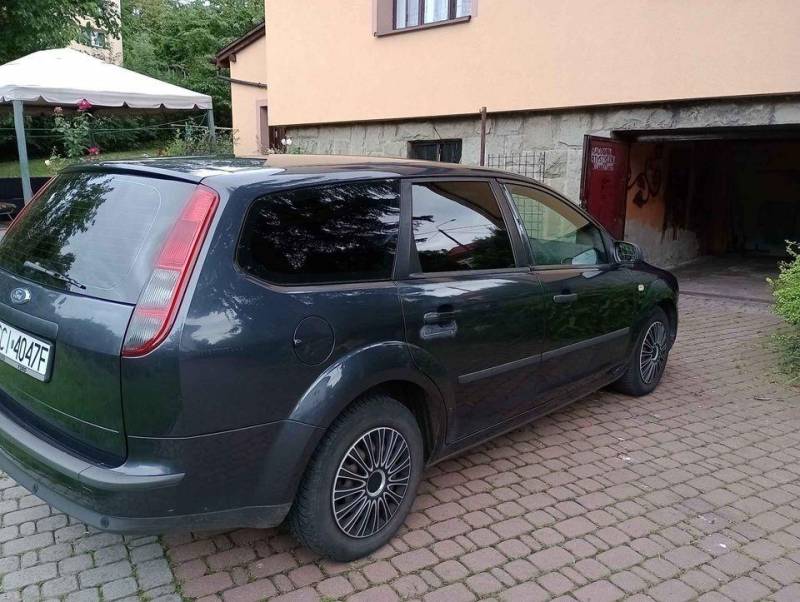 ox_sprzedam-ford-focus