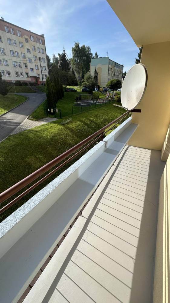 ox_cieszyn-ladne-m-4-pierwsze-pietro-z-balkonem