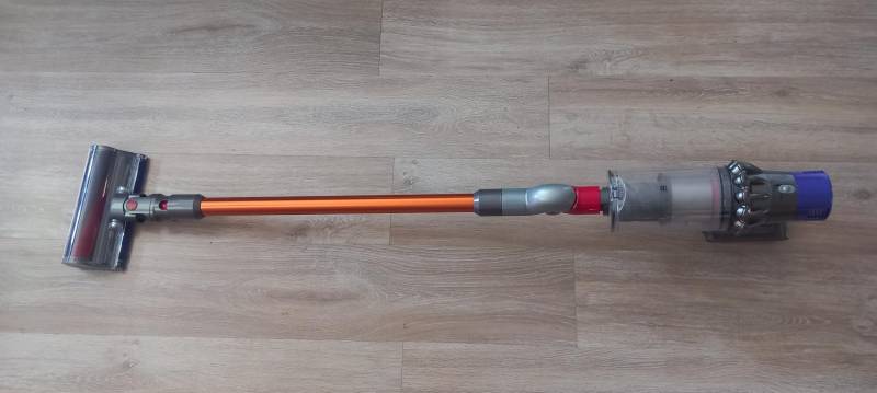 ox_odkurzacz-dyson-v10-absolute