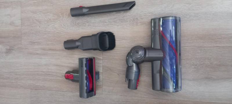 ox_odkurzacz-dyson-v10-absolute