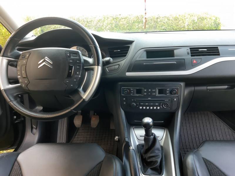 ox_citroen-c5-kombi-2009r-126000km-bdb-stangrazowanysalon-pl
