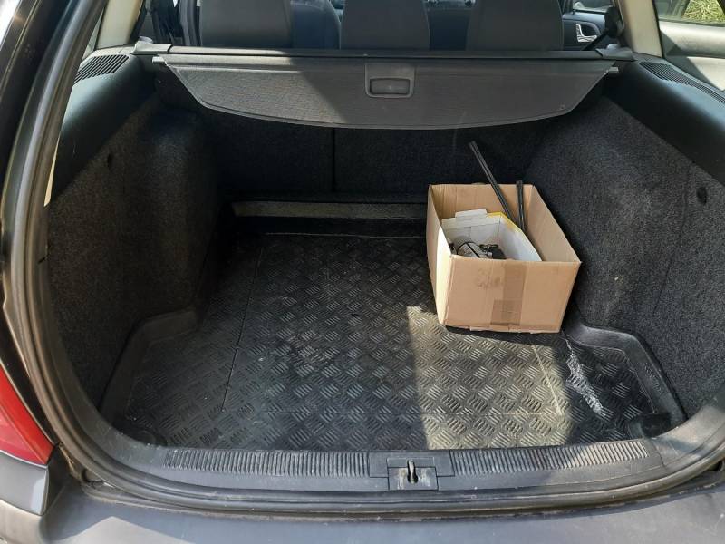 ox_skoda-octavia-kombi-2007-r