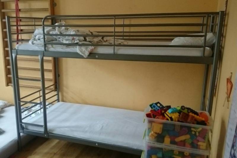 ox_lozko-pietrowe-ikea-svarta