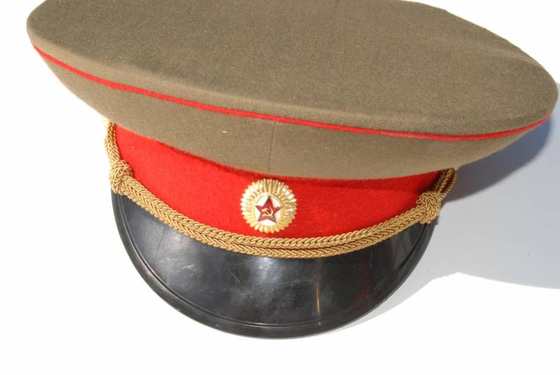 ox_stara-wojskowa-czapka-armii-zsrr-sowiecka-minsk