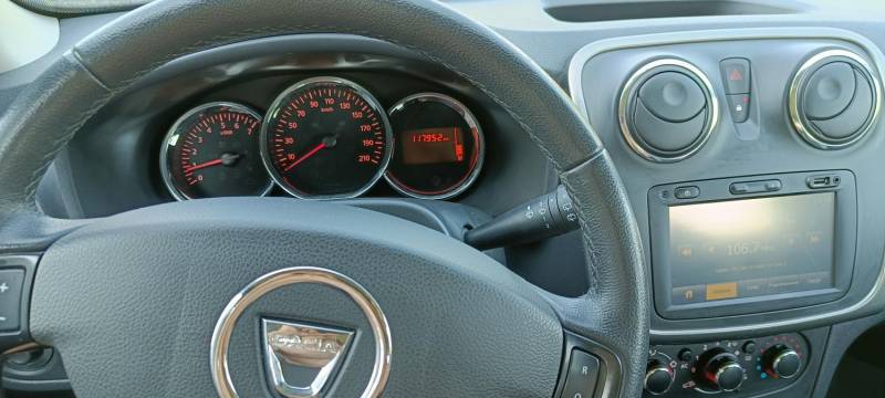 ox_dacia-sandero-stepway-201509-tceprywatny
