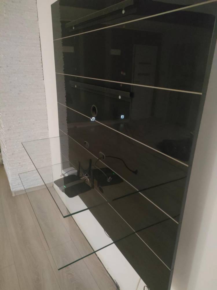 ox_panel-pod-telewizor
