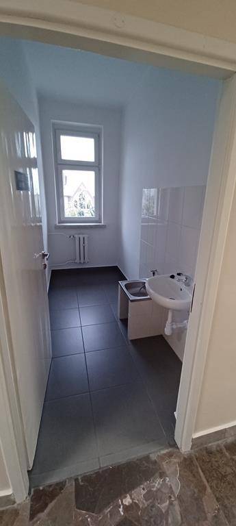 ox_lokal-uzytkowy-w-centrum-debowca-najem