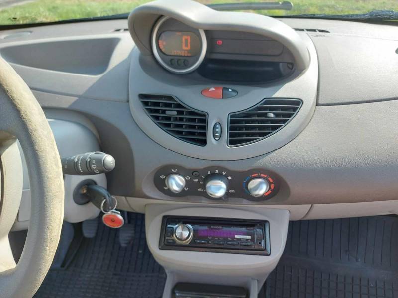 ox_renault-twingo-12-2009r