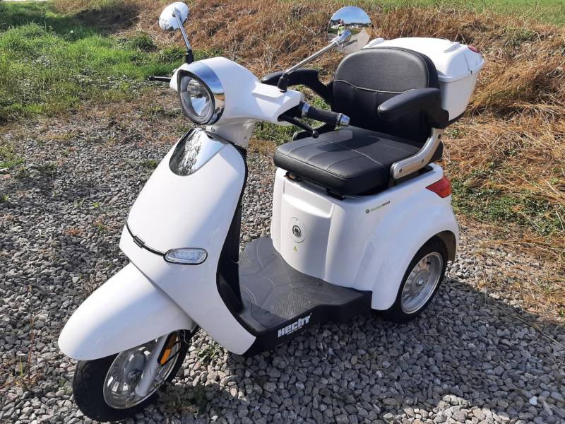 ox_sprzedam-motorower-skuter-trzykolowy-elektryczny