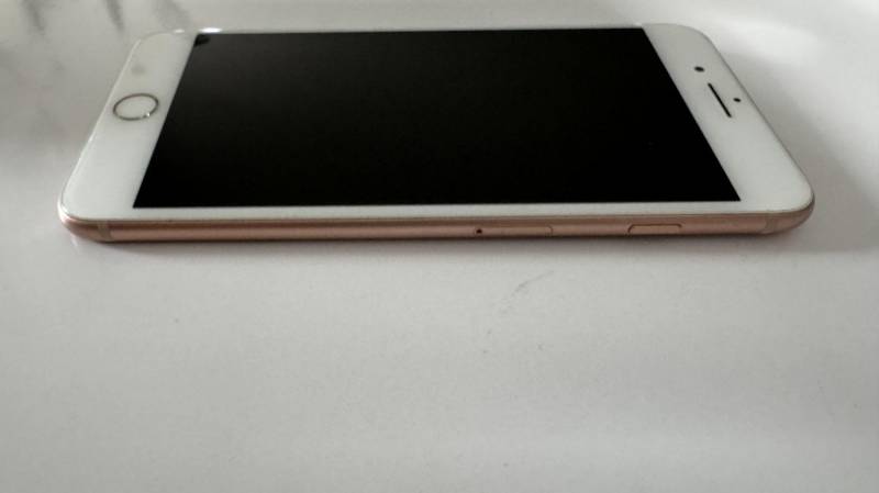 ox_iphone-8-plus-64-gb-zloty-rose-gold