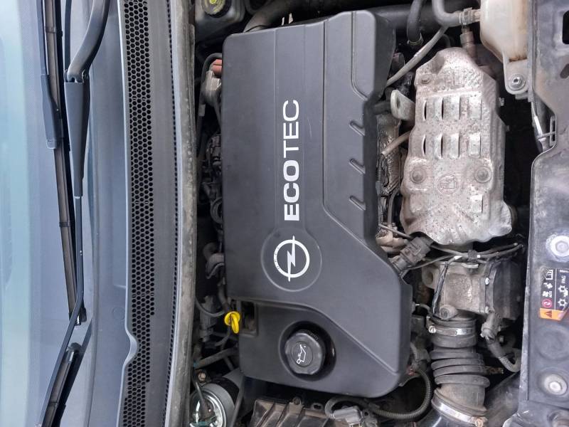 ox_opel-corsa-2015-13-diesel-wersja-e-bezawaryjny-opony-latozima