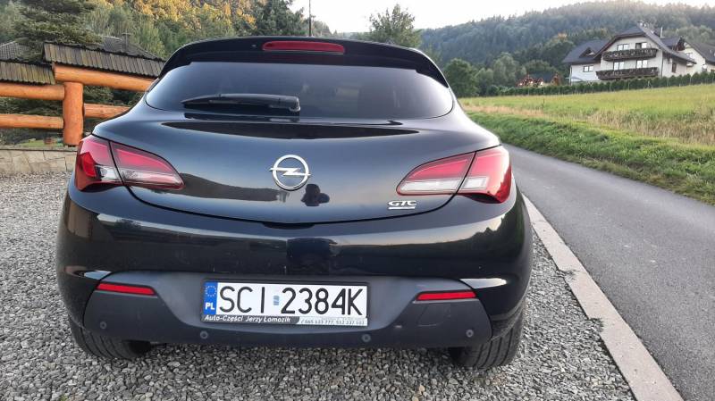 ox_opel-astra-j-gtc