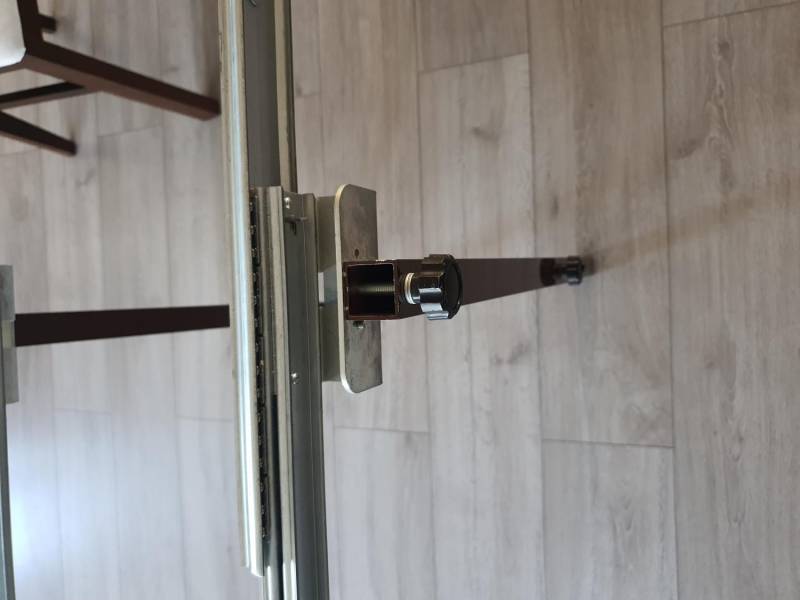 ox_stol-do-jadalni-w-kolorze-wenge-rozkladany-z-80cm-do-280cm-z-krzeslami