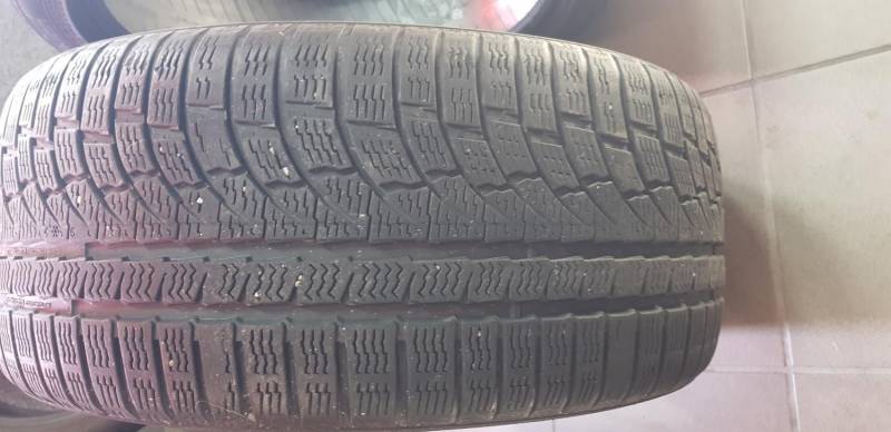 ox_sprzedam-opony-zimowe-nokian-23540r18