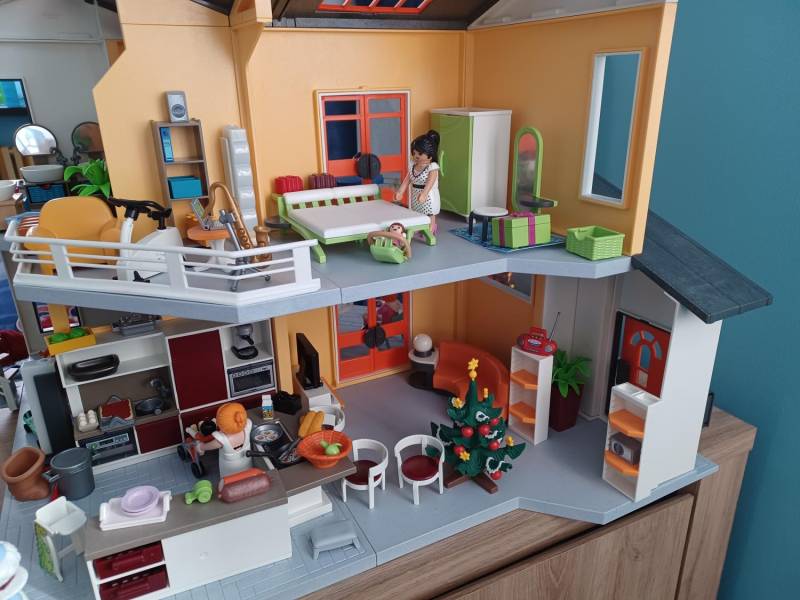 ox_domek-play-mobil-z-wyposazeniem
