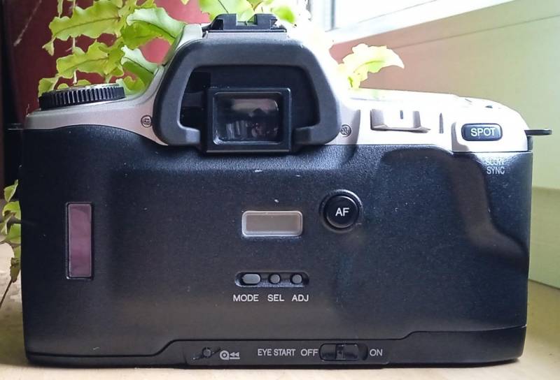 ox_aparat-fotograficzny-minolta-dynax-505-si-super-panorama-qd-date
