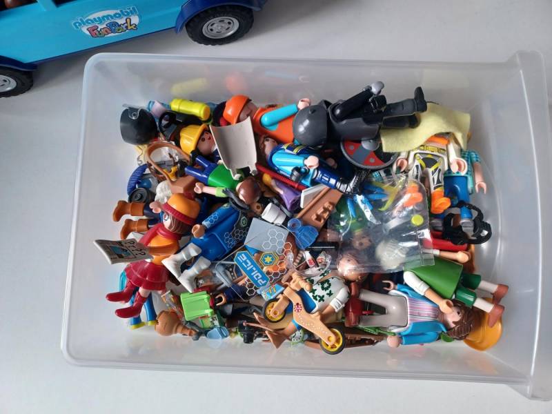 ox_domek-play-mobil-z-wyposazeniem
