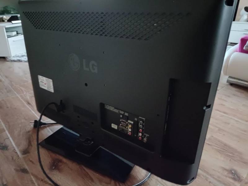 ox_telewizor-lg-37-cali