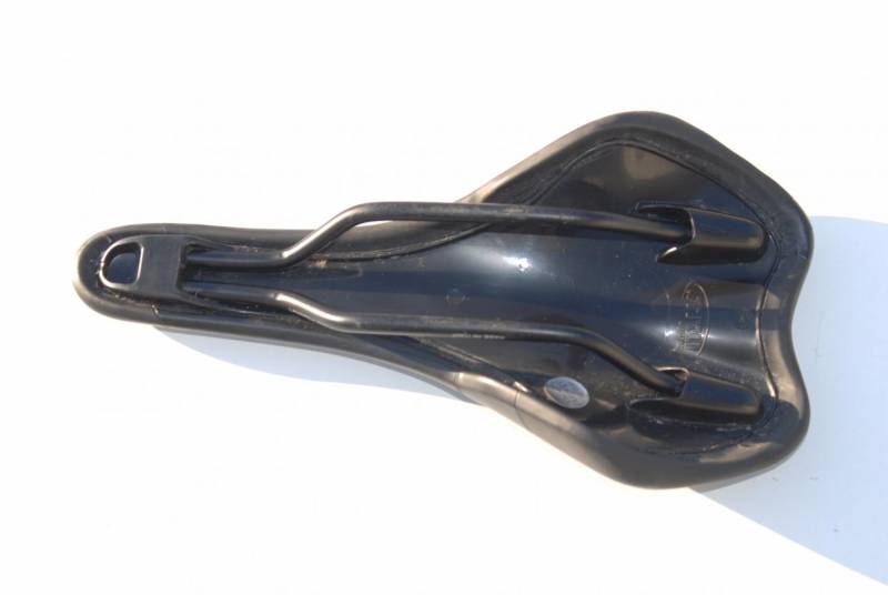 ox_siodelko-roweru-siedzisko-rowerowe-selle-italia-forza-made-in-italy