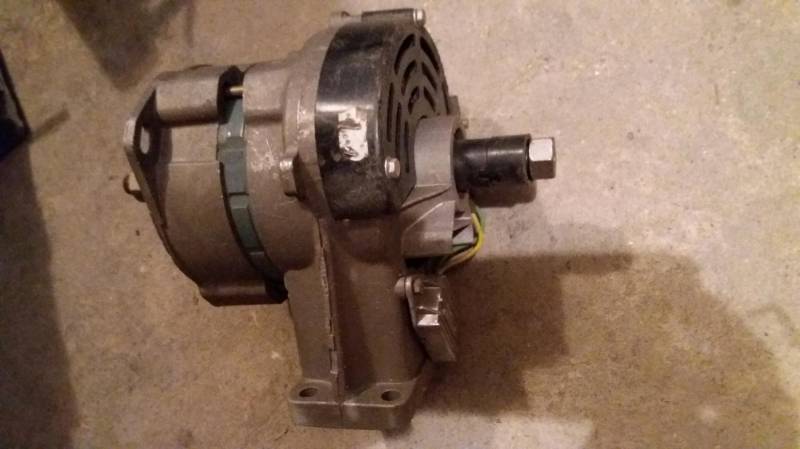 ox_fiat-126p-alternator-reflektor-lusterko