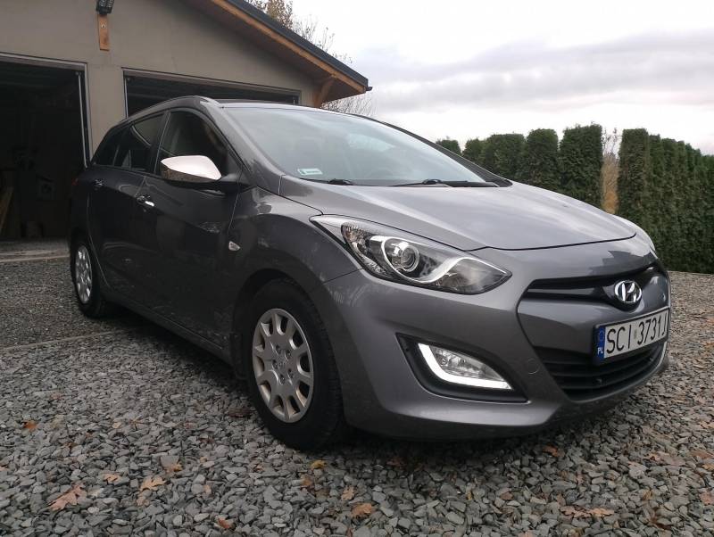 ox_hyundai-i30-kombi-benzyna-16-120km