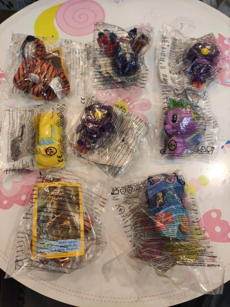 ox_prezenty-na-pod-choinke-480sztuk-zabawek-znanej-sieci-fast-food