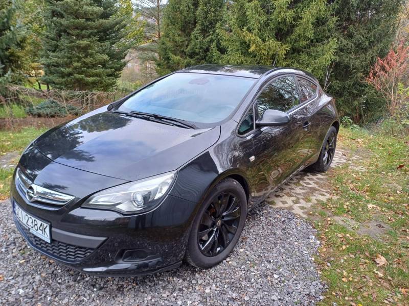 ox_opel-astra-j-gtc