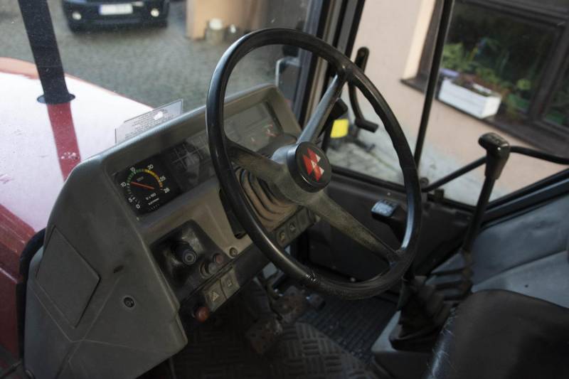 ox_ciagnik-rolniczy-traktor-massey-ferguson-3060
