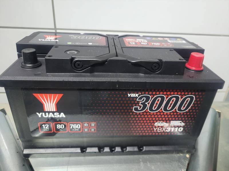 ox_akumulator-yuasa-12v-80ah-760a-nowy-gwarancja-2-lata