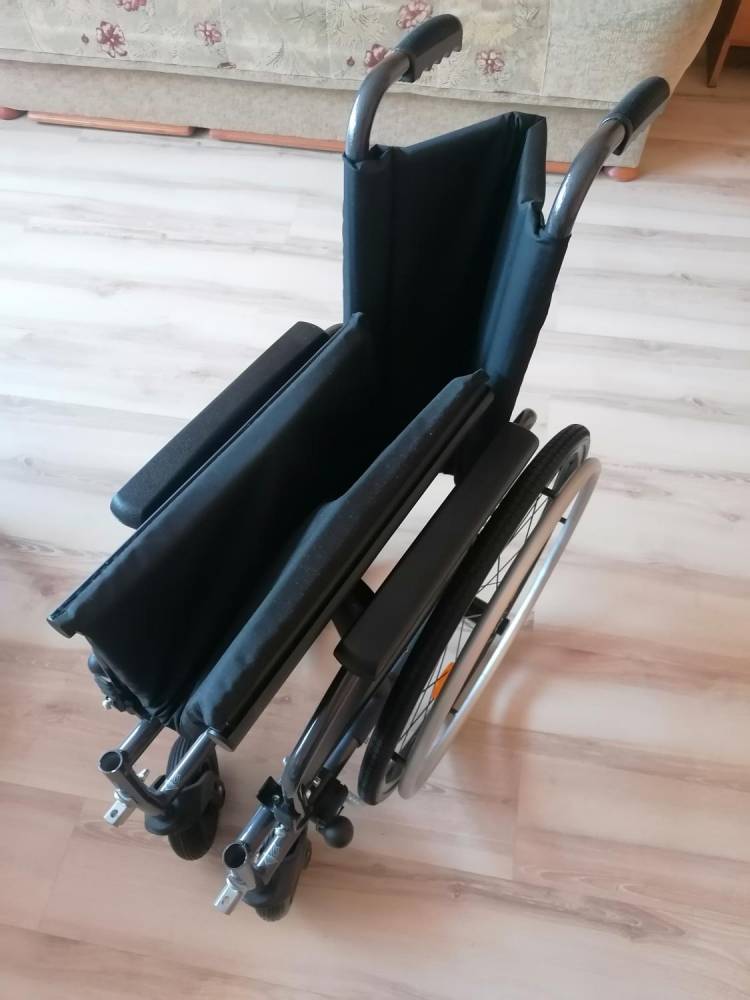 ox_wozek-inwalidzki-aluminiowy-vermeiren-d200p