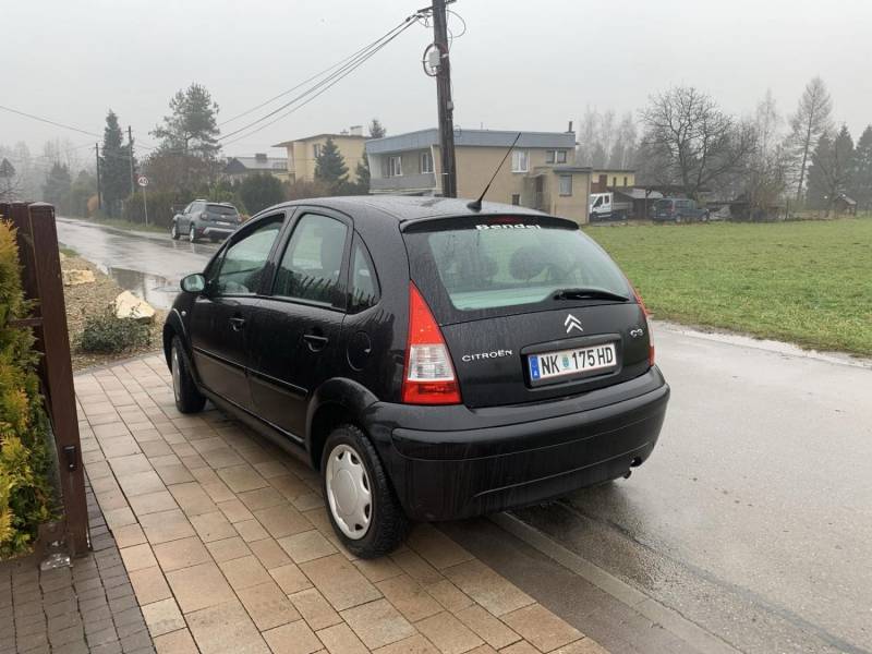 ox_citroen-c3-14-benzyna-2009r-klimatronic-nowe-opony-zimowe-uniroyal