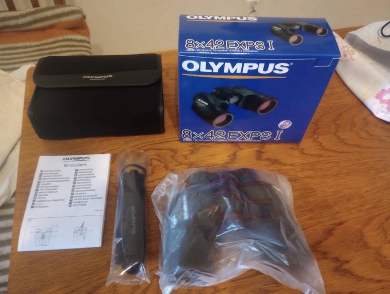 ox_lornetka-olympus-exps-i-8x42