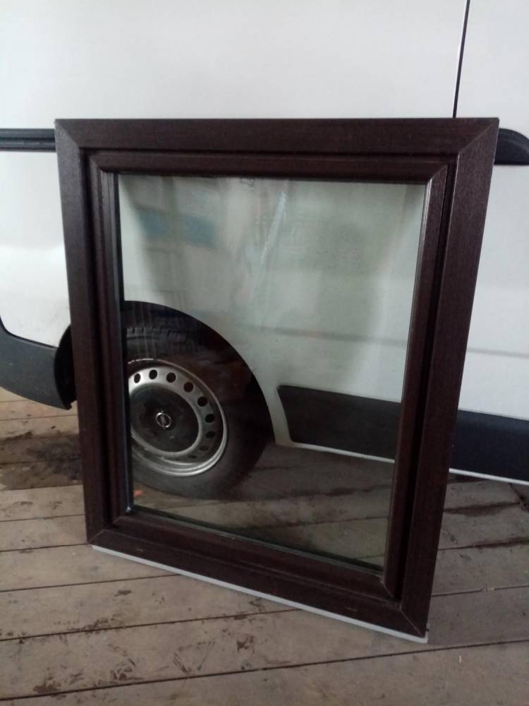 ox_okno-dab-bagienny-120-cm-x-100-cm