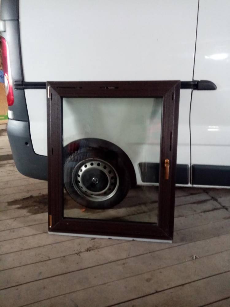 ox_okno-dab-bagienny-120-cm-x-100-cm