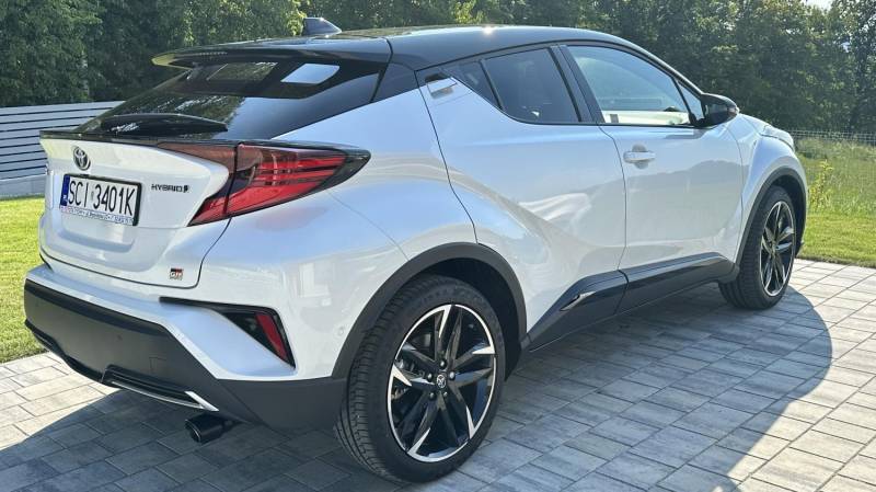 ox_toyota-chr-od-pierwszego-wlasciciela