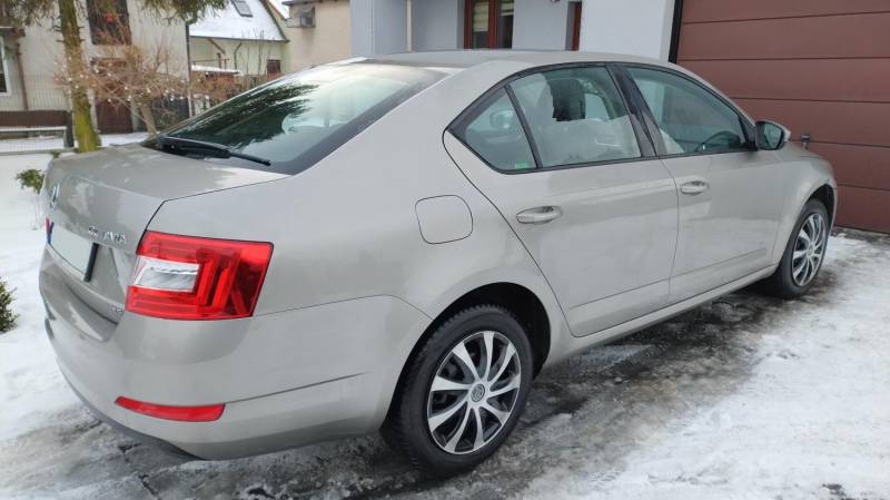 ox_skoda-octavia-iii-14-tsi-krajowa-2013r