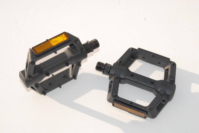 ox_pedaly-rowerowe-platformowe-do-roweru-mtb-rockrider-520-916-grip