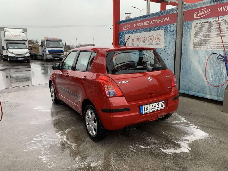 ox_suzuki-swift-13-benzyna-2008r-klima-naped-4x4-ogrzewanie-postojowe