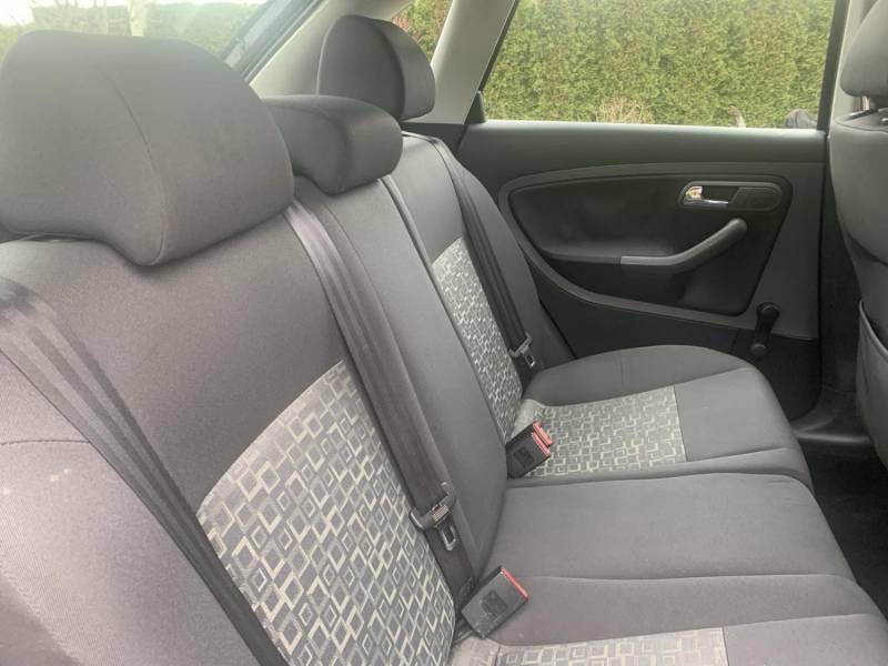ox_seat-ibiza-2009-r-12-benzyna-klima