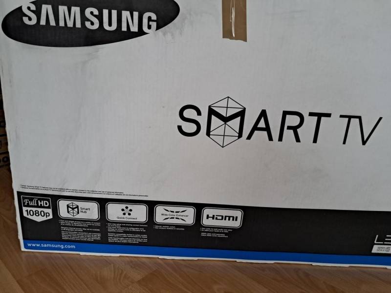 ox_telewizor-samsung-43-smart