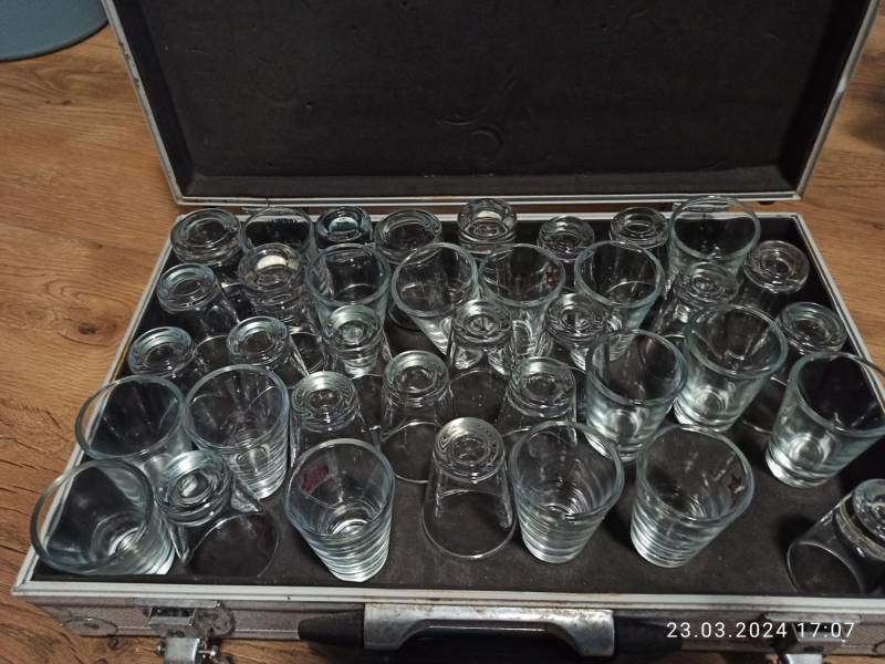 ox_sprzedam-wyposazenie-baru-mobilnego-szklanki-kieliszki-shakery