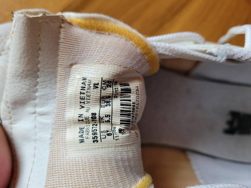 ox_korki-pilkarskie-nike-nowe